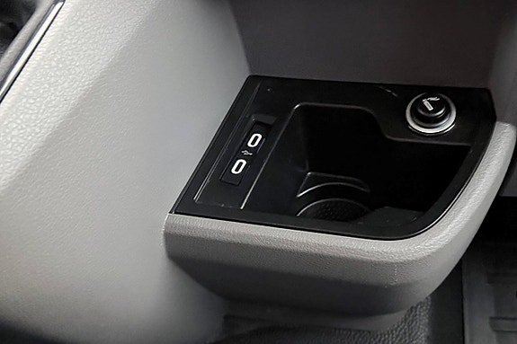 Vehicle Image 23