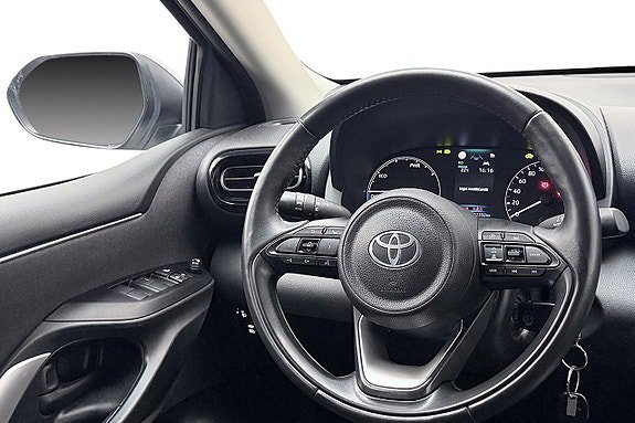 Vehicle Image 14