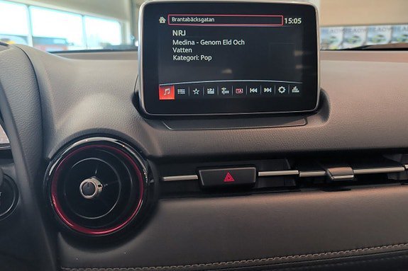 Vehicle Image 14