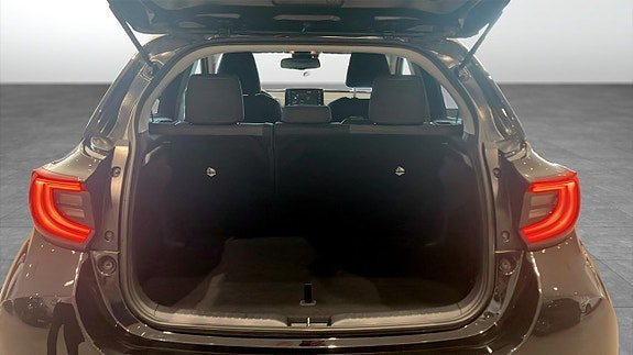 Vehicle Image 10