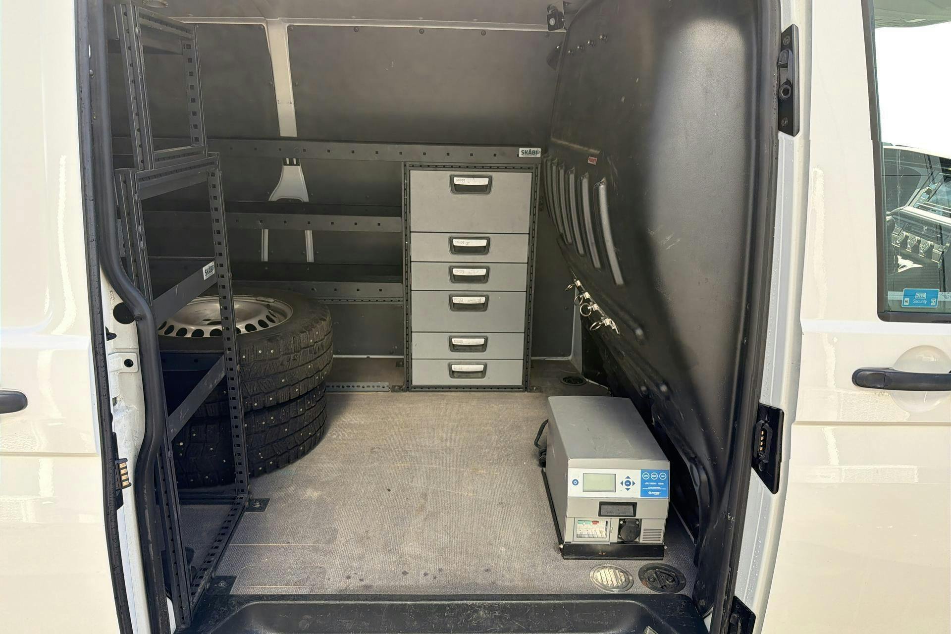 Vehicle Image 8