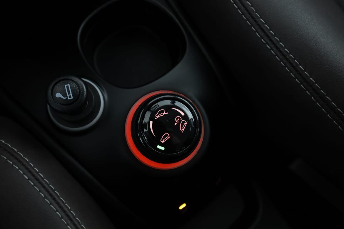Vehicle Image 26