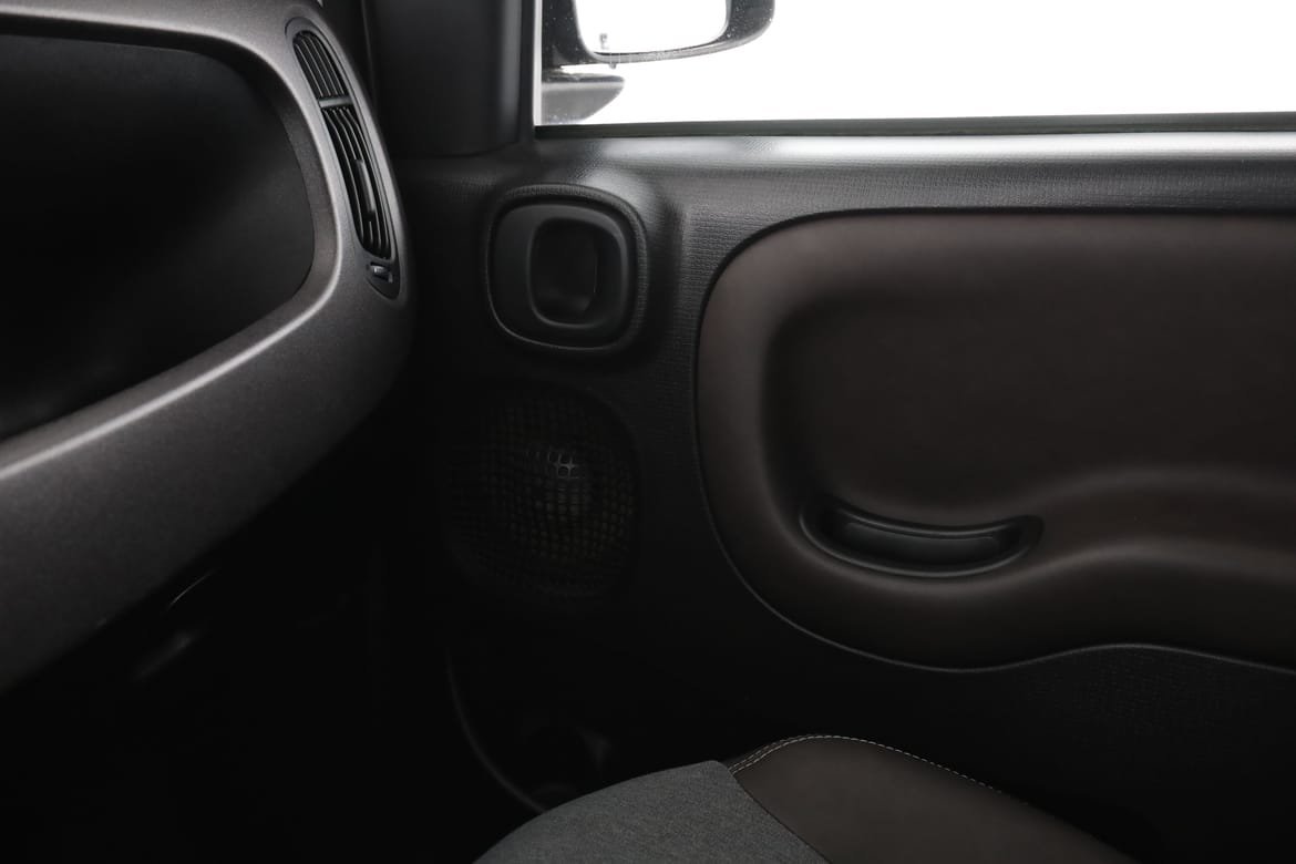 Vehicle Image 28