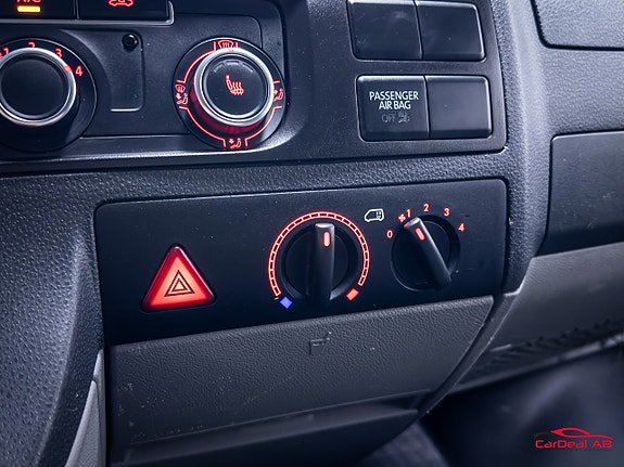 Vehicle Image 28