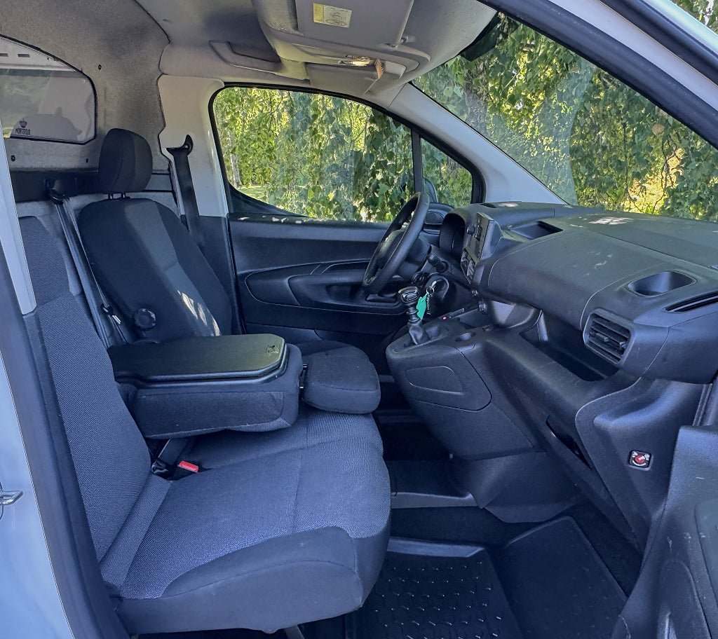 Vehicle Image 17