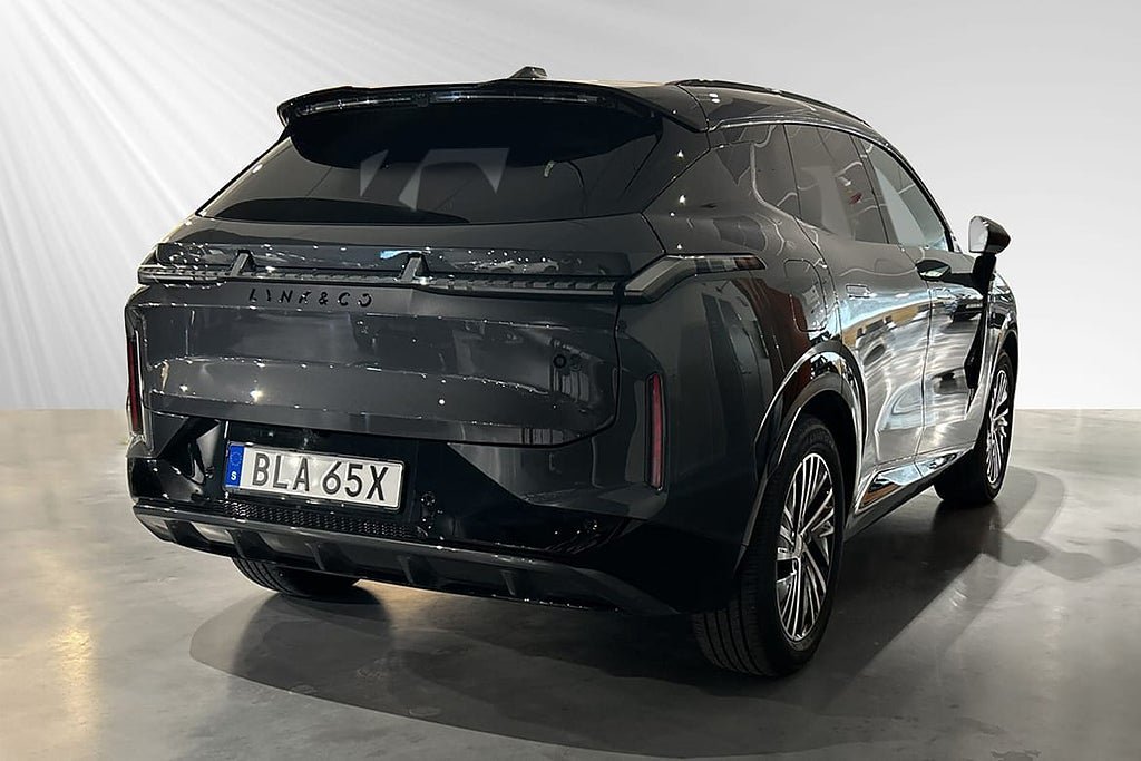 Vehicle Image 5
