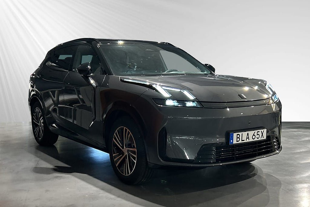 Vehicle Image 6