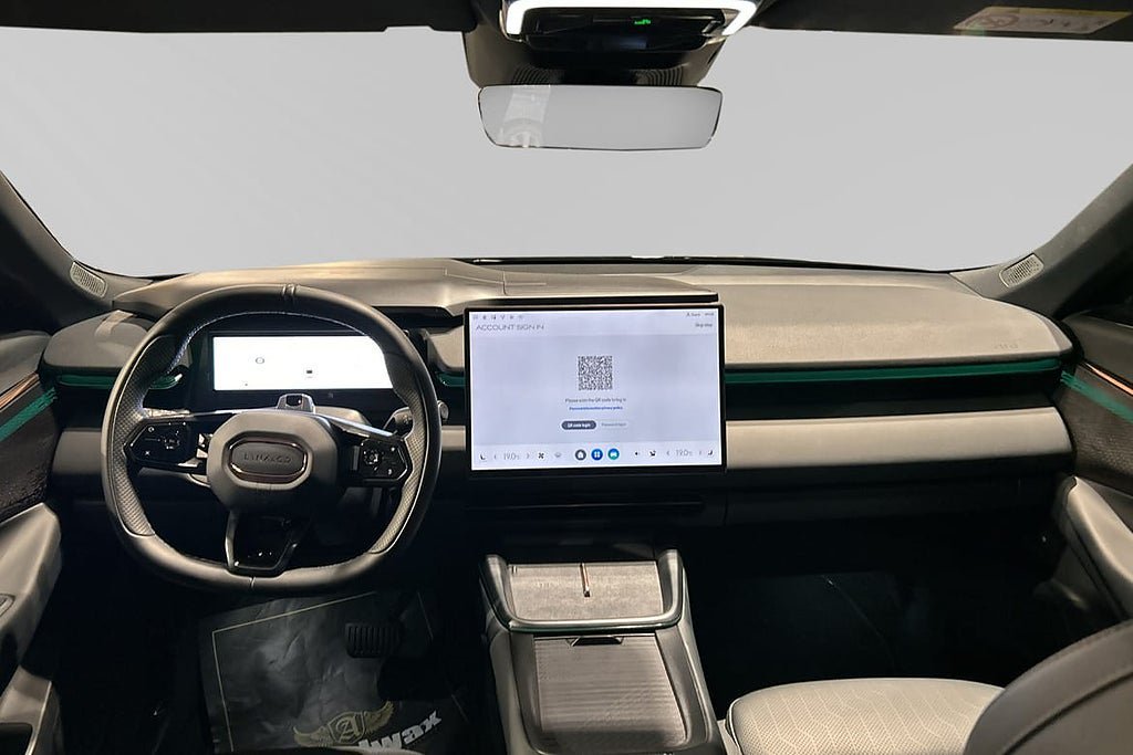 Vehicle Image 9