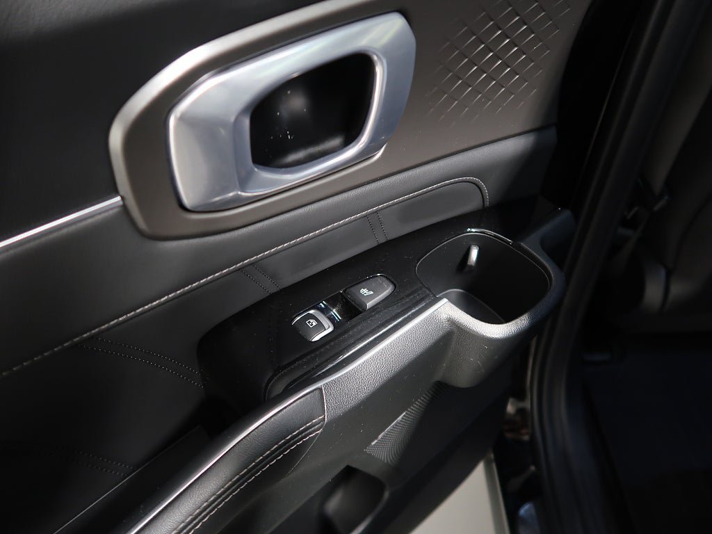 Vehicle Image 36