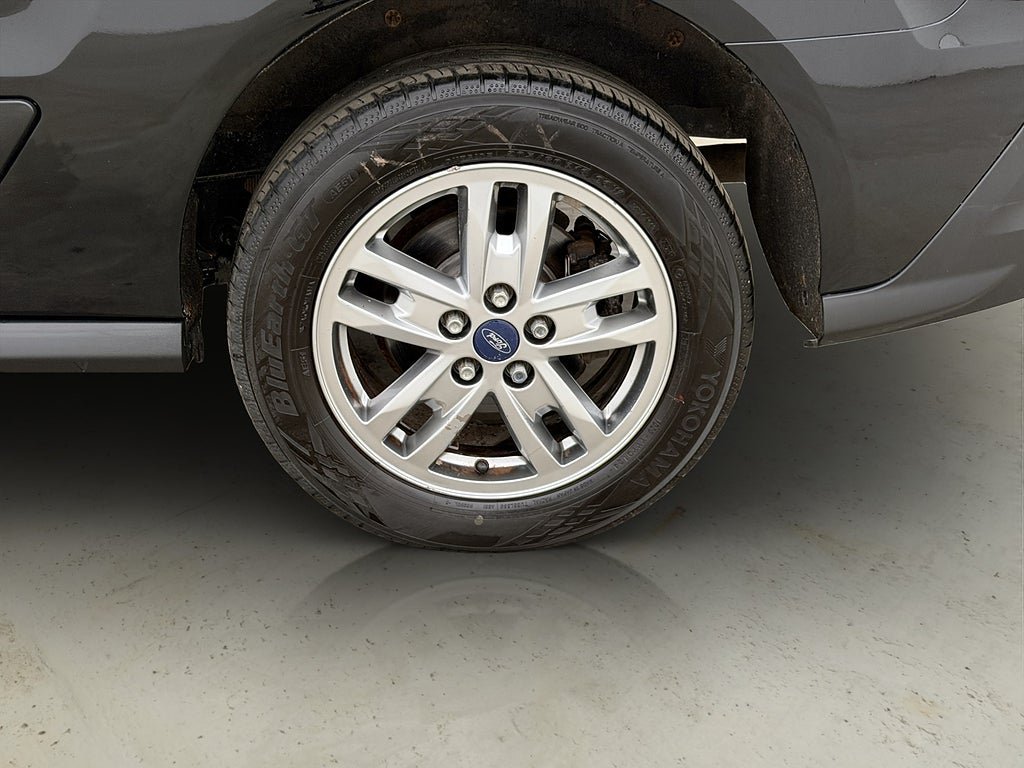 Vehicle Image 30