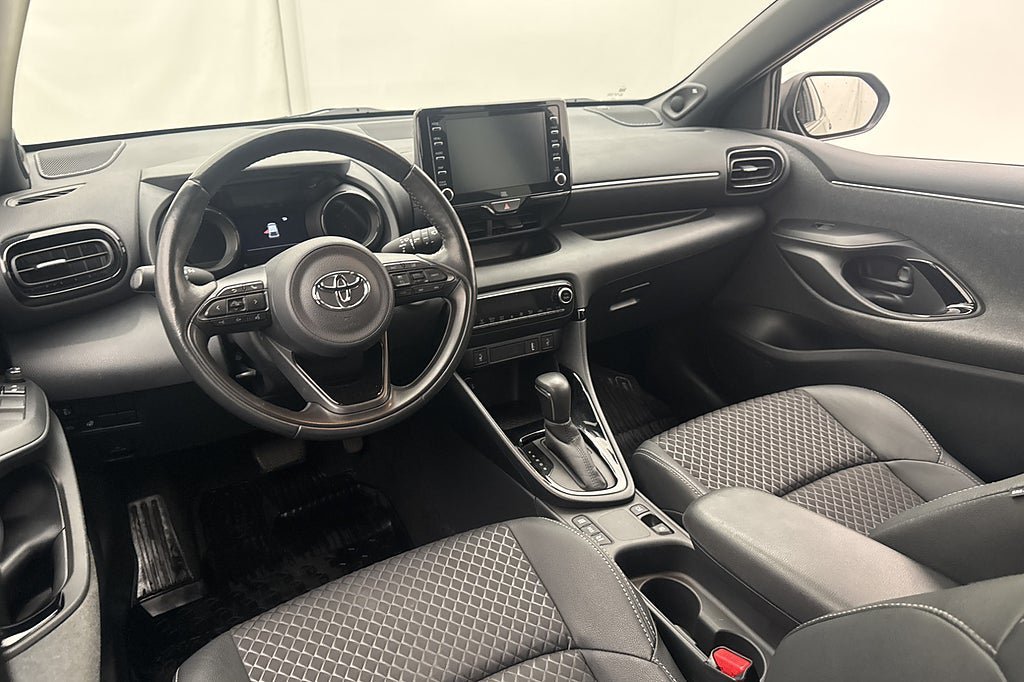 Vehicle Image 9