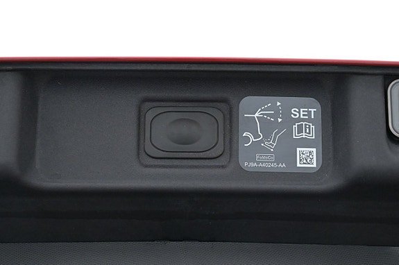 Vehicle Image 23