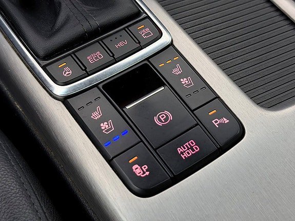 Vehicle Image 33
