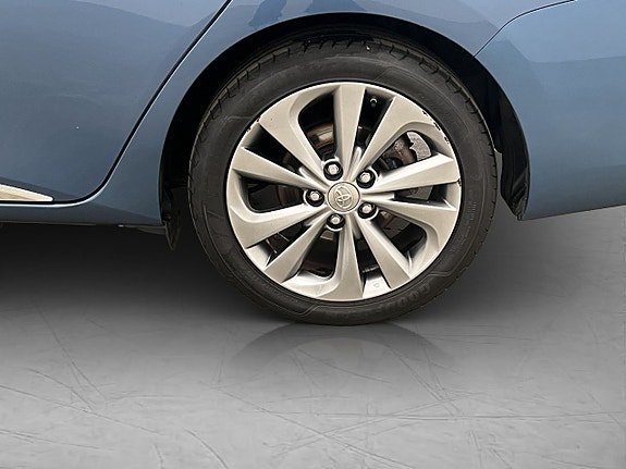 Vehicle Image 30