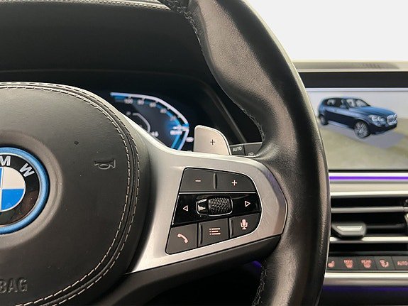Vehicle Image 28