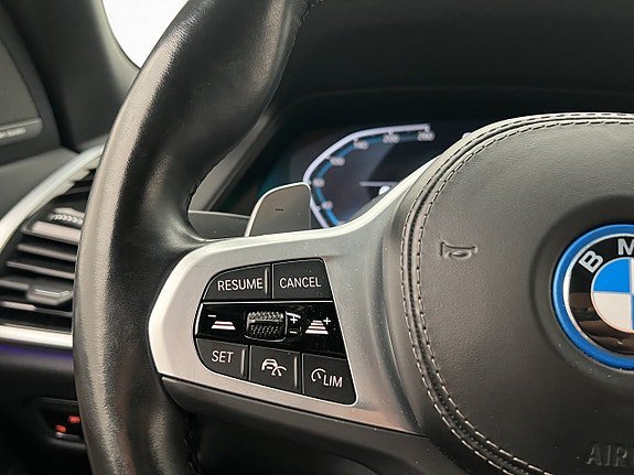 Vehicle Image 29