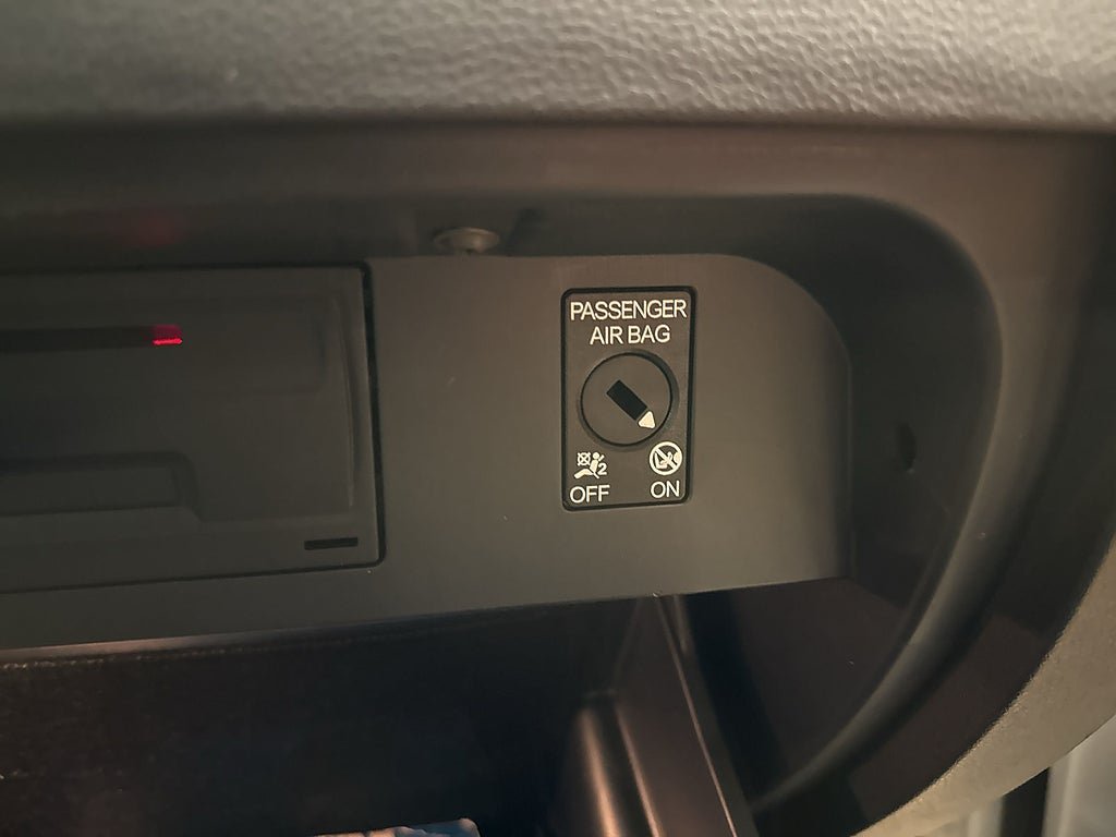 Vehicle Image 26