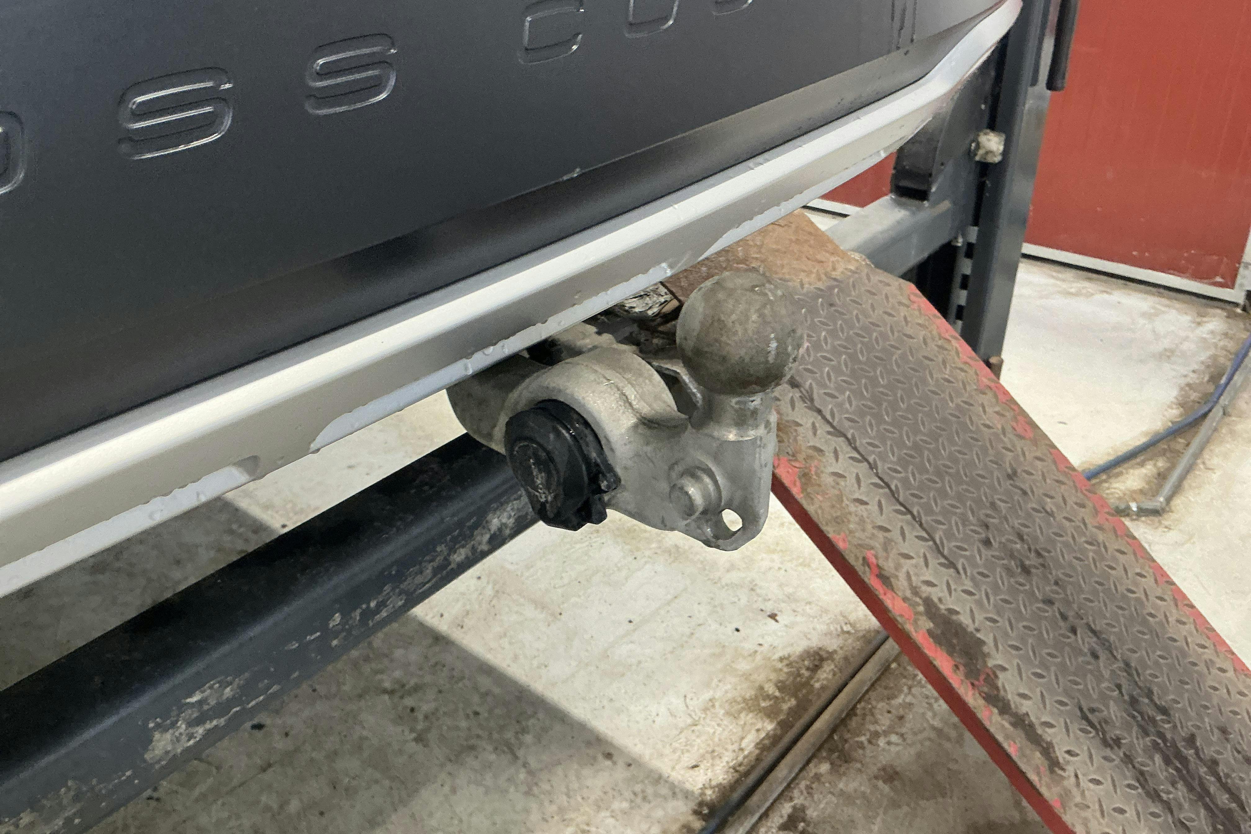 Vehicle Image 13