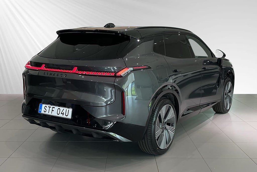 Vehicle Image 4