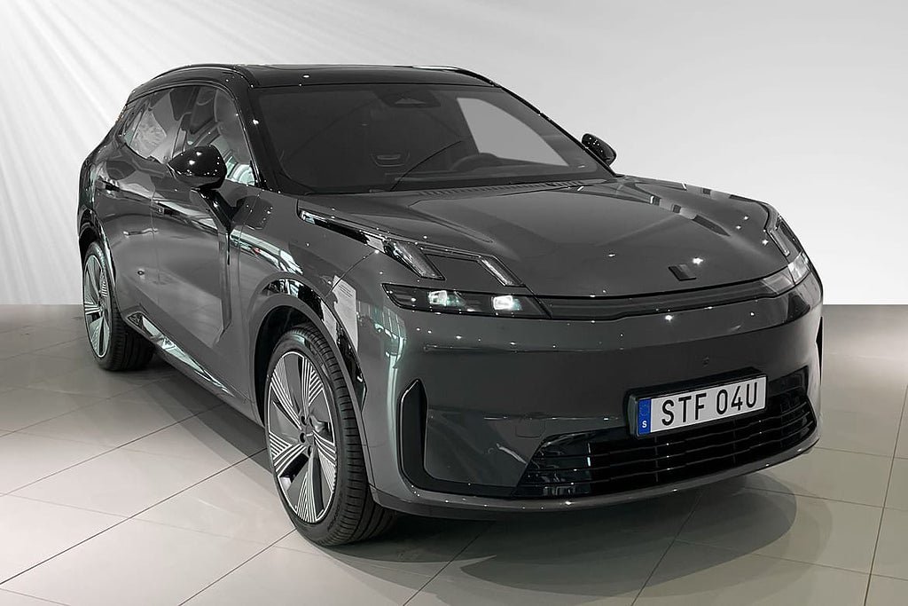 Vehicle Image 5
