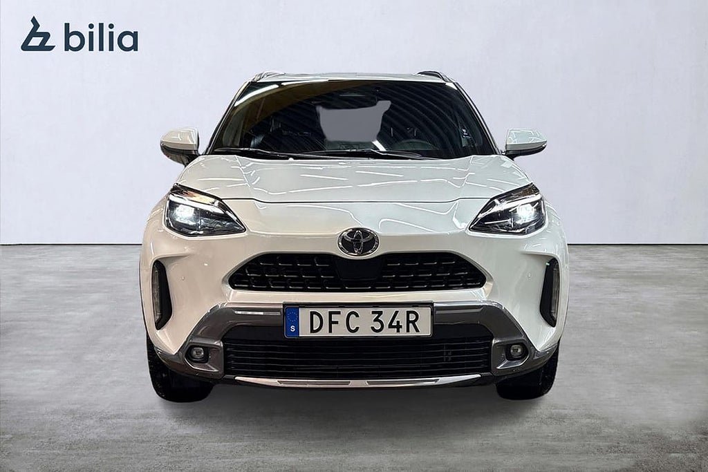 Vehicle Image 6