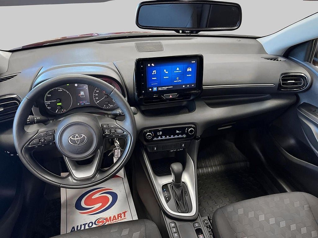 Vehicle Image 11