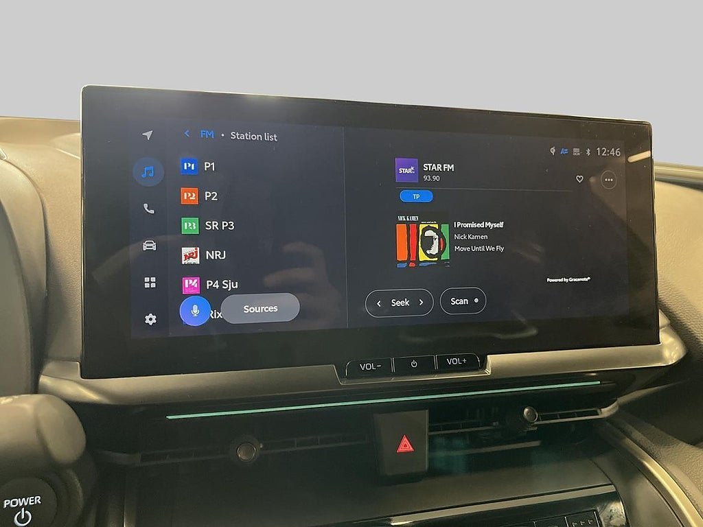 Vehicle Image 15