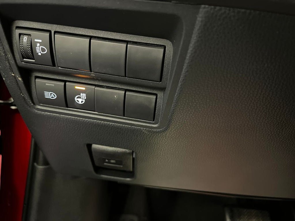 Vehicle Image 21