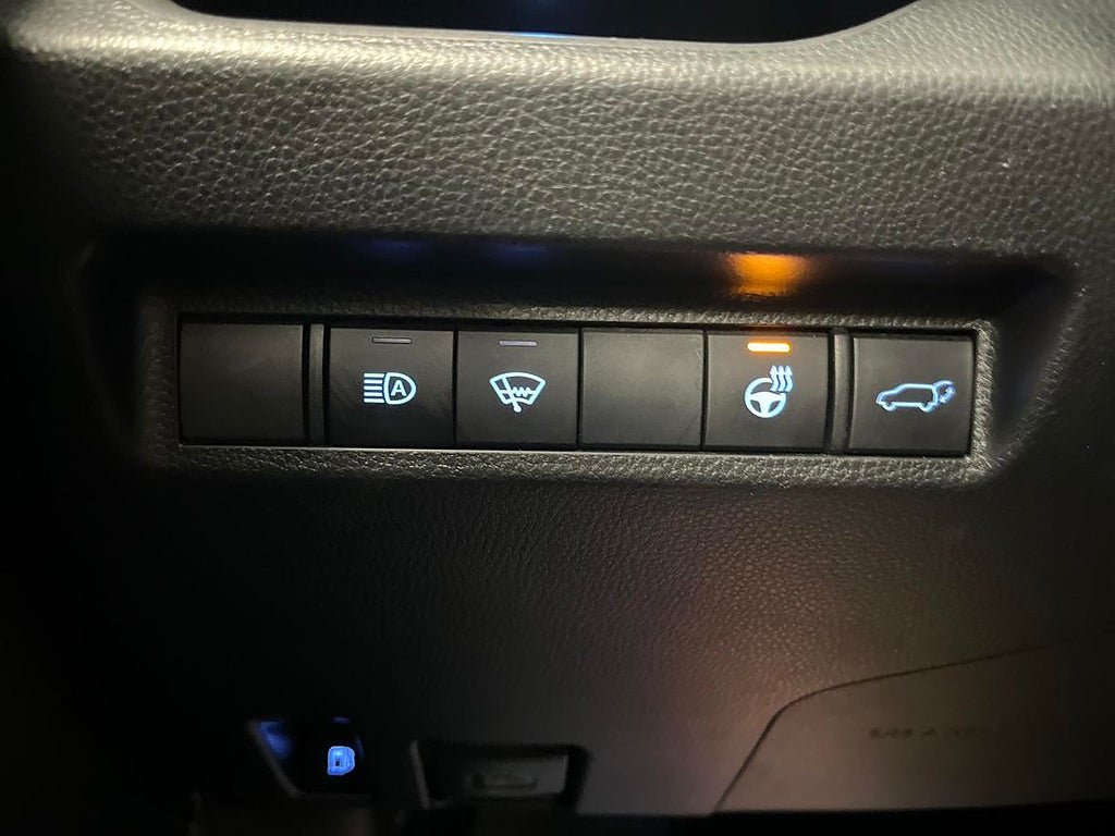 Vehicle Image 22