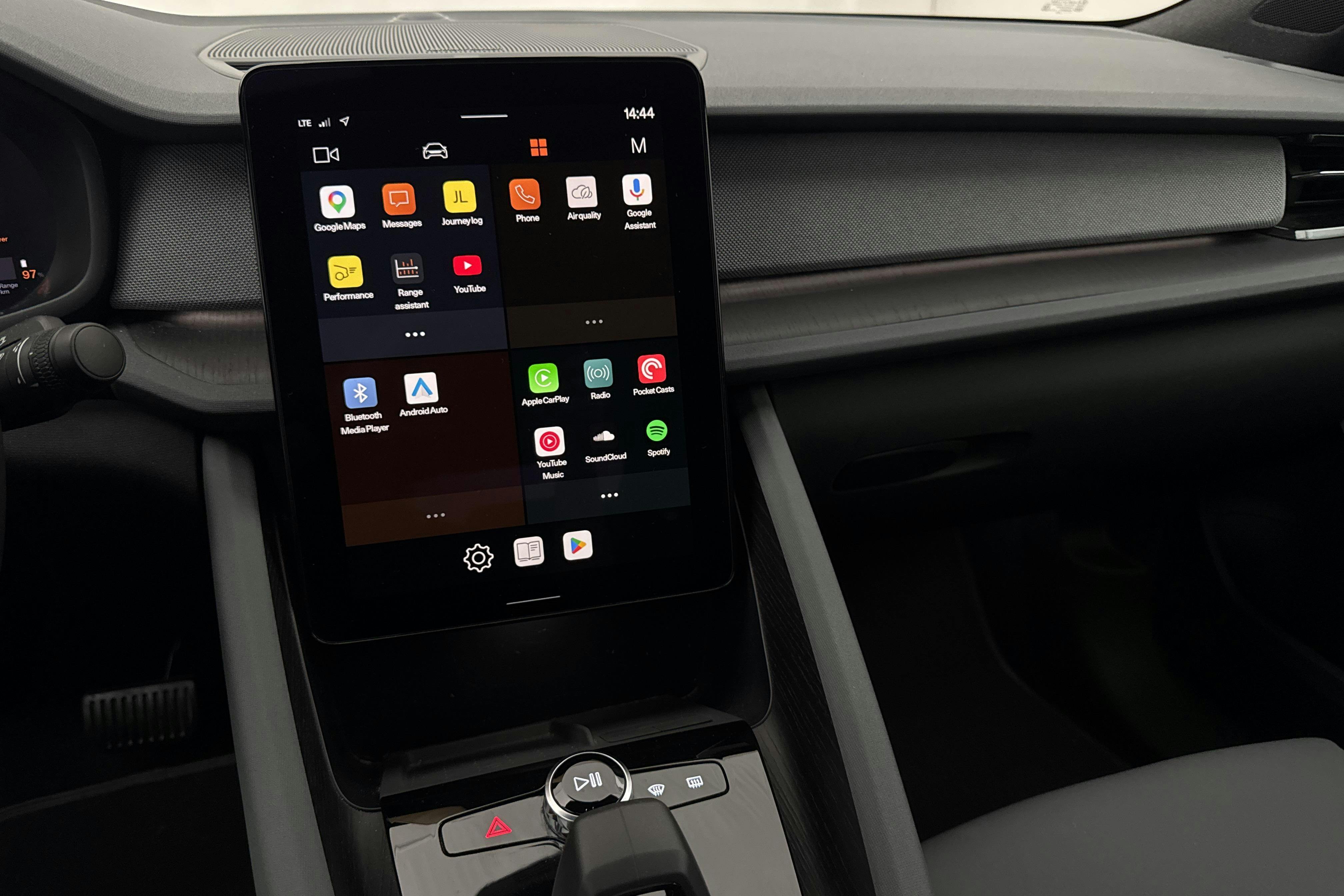 Vehicle Image 15