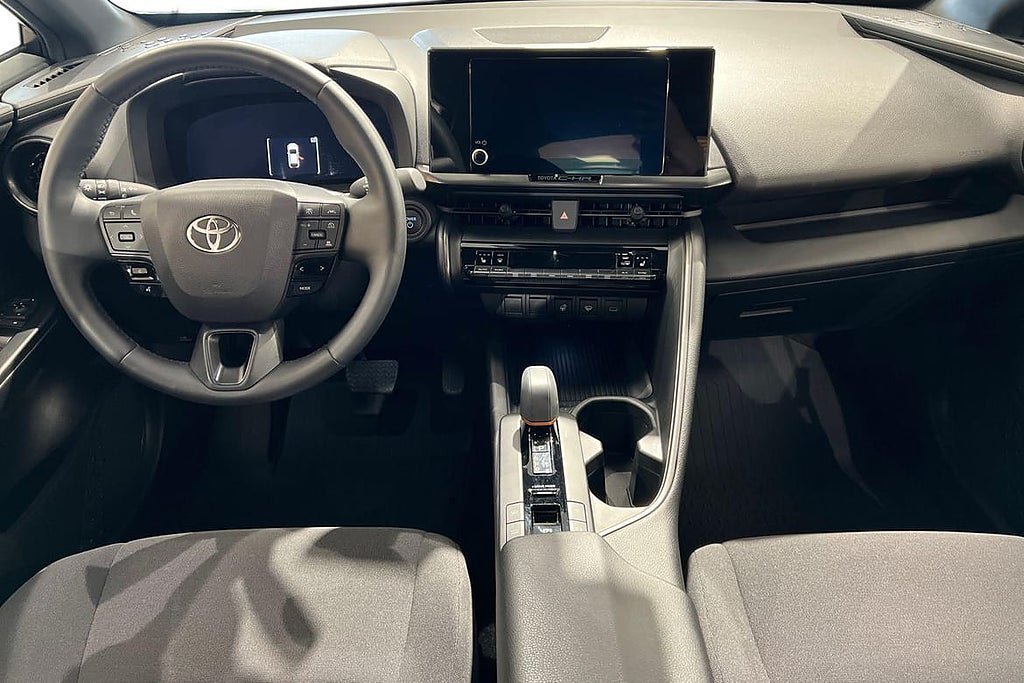 Vehicle Image 10