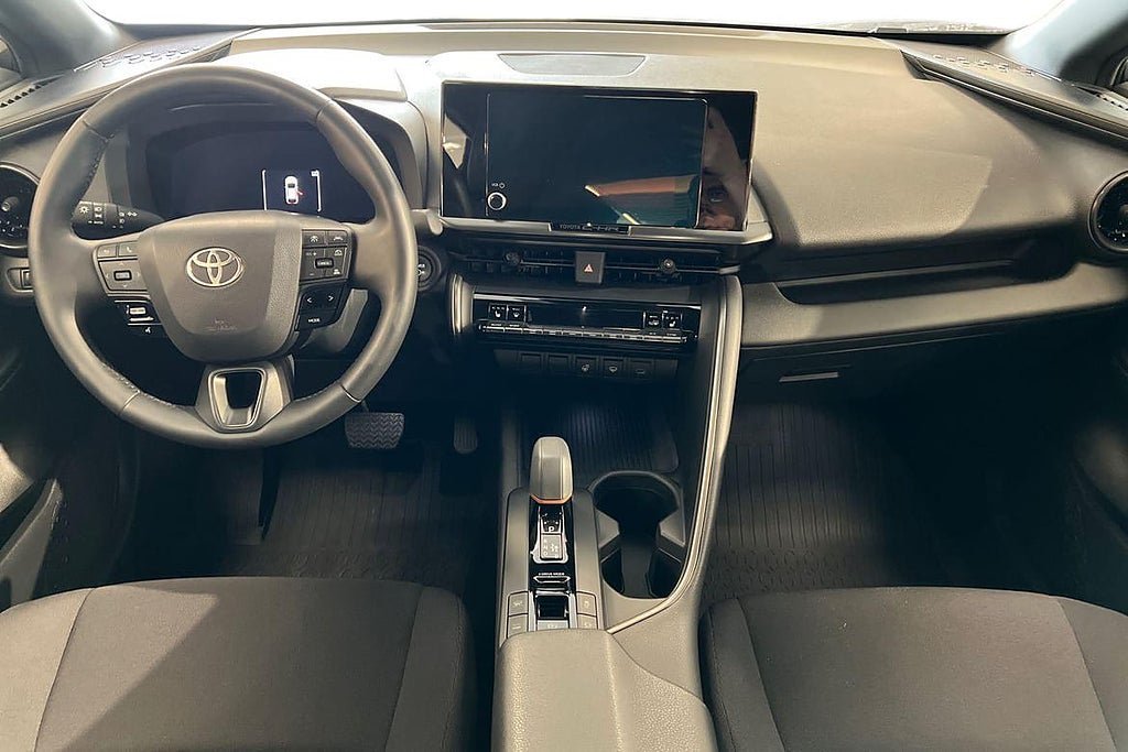 Vehicle Image 10