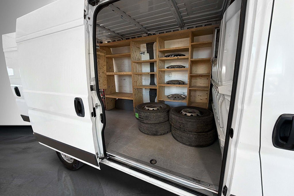 Vehicle Image 7