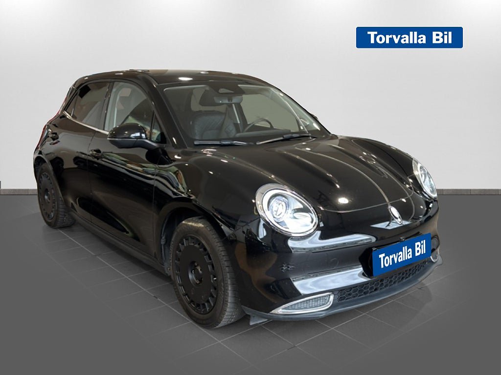 Vehicle Image 4