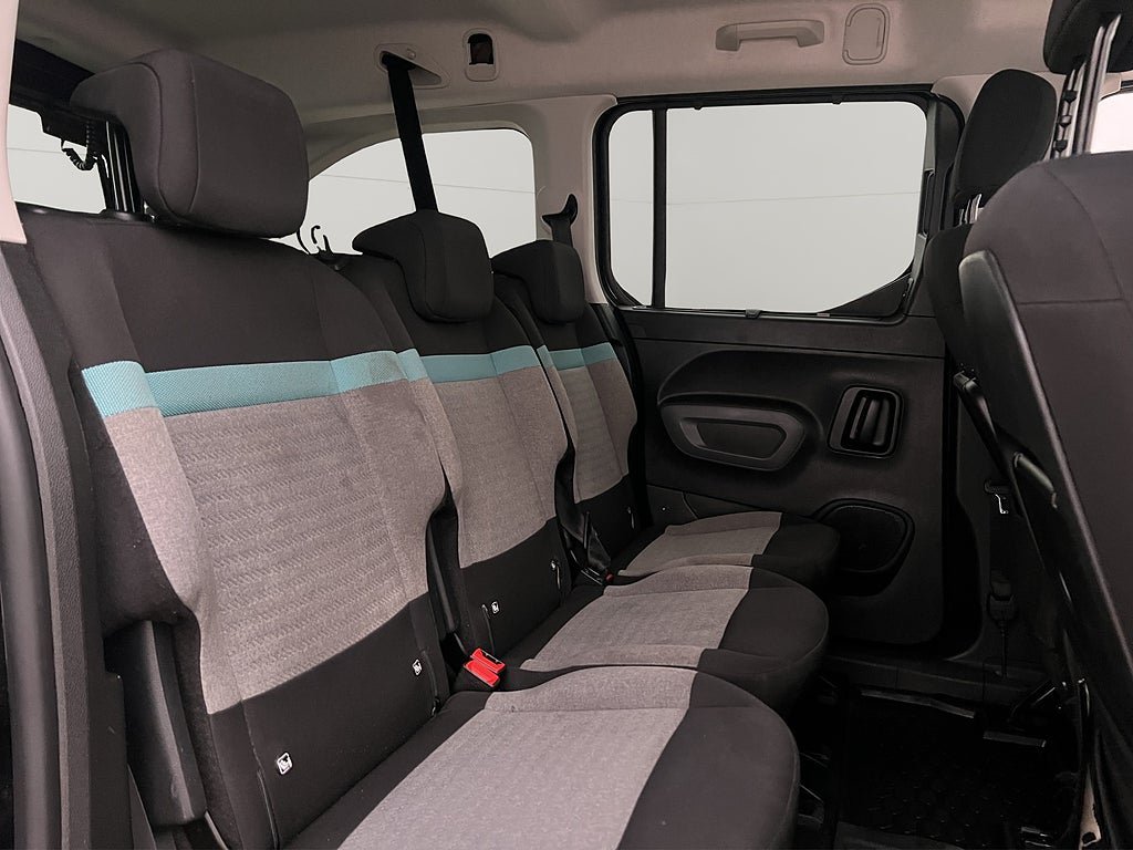 Vehicle Image 26