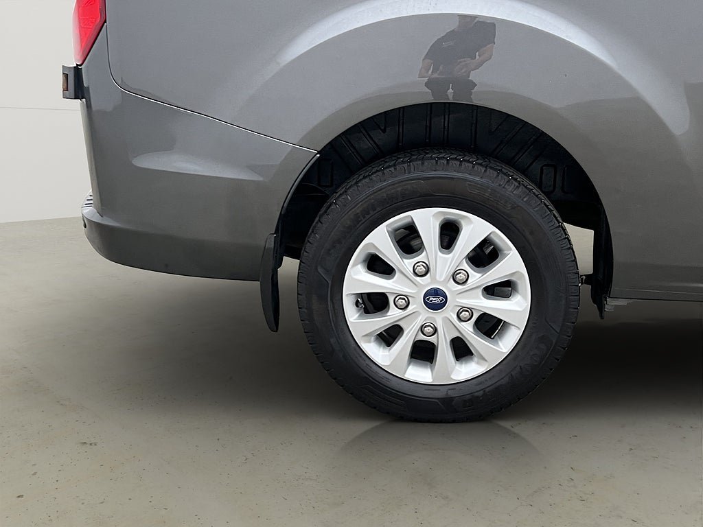 Vehicle Image 33