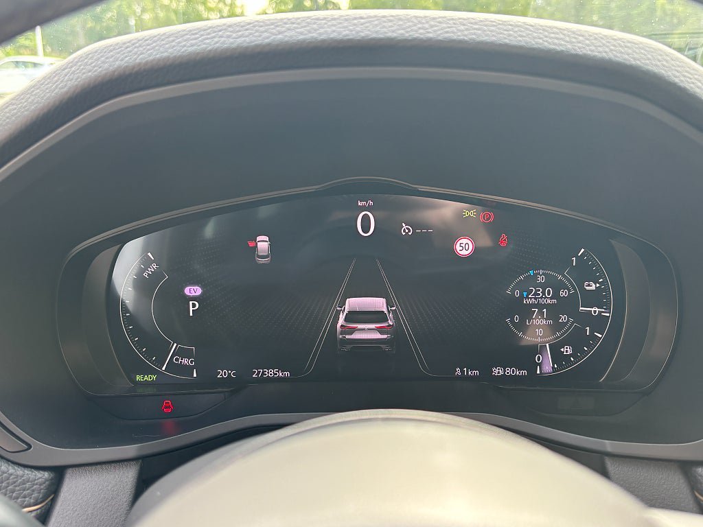 Vehicle Image 25