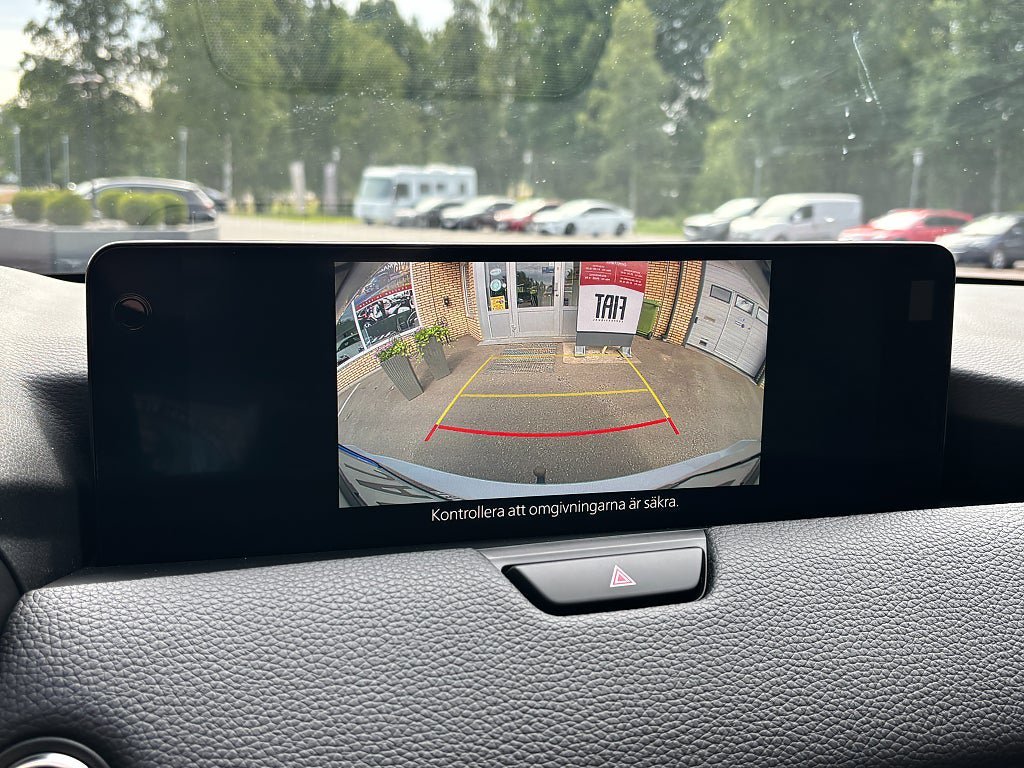 Vehicle Image 26