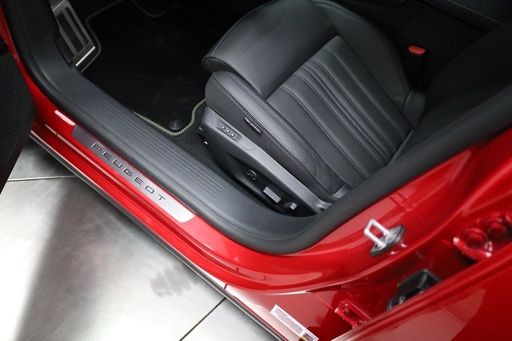 Vehicle Image 14