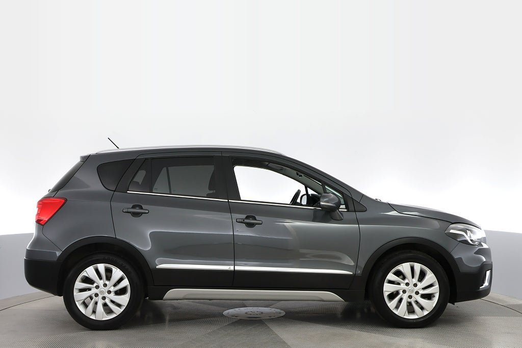 Vehicle Image 6