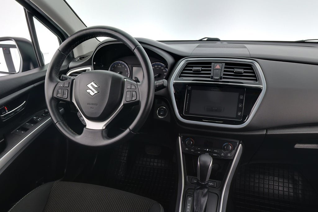 Vehicle Image 19