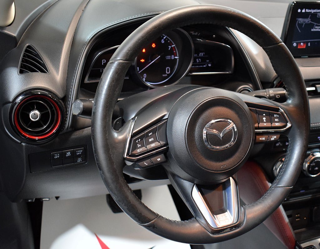 Vehicle Image 9