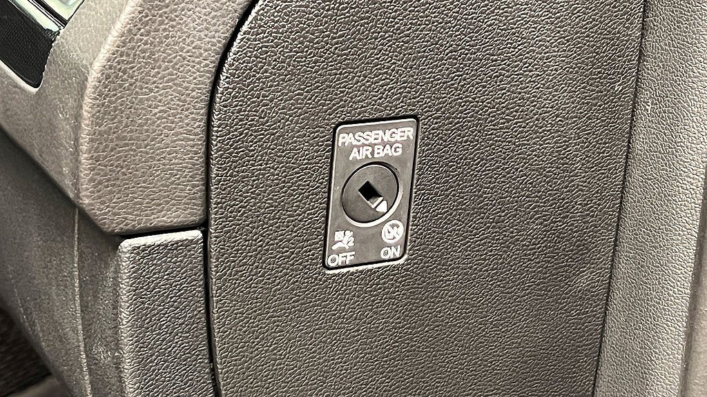 Vehicle Image 21