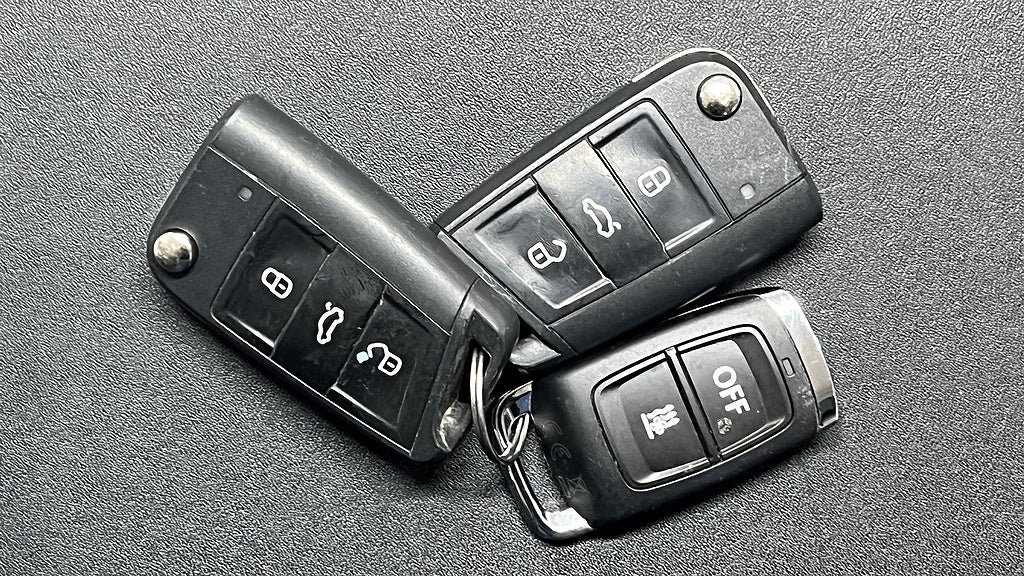 Vehicle Image 25