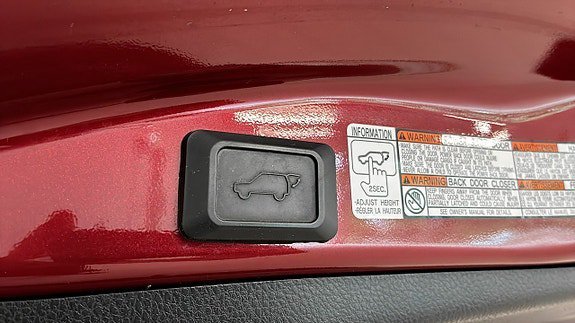 Vehicle Image 19