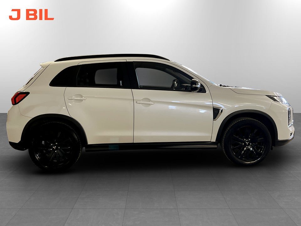 Vehicle Image 23