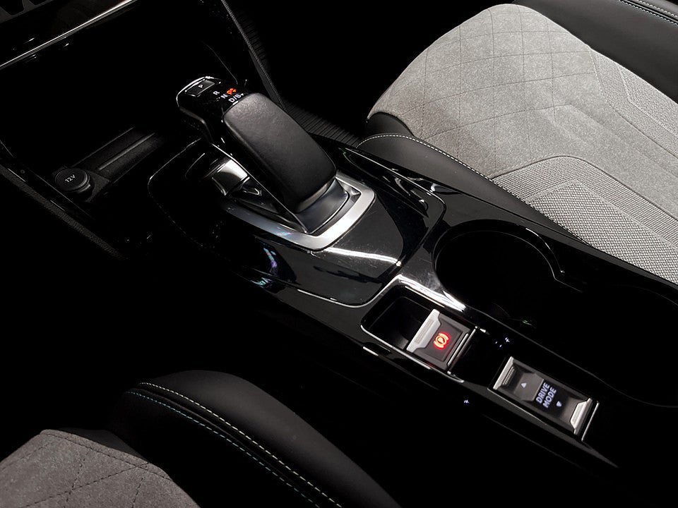 Vehicle Image 16