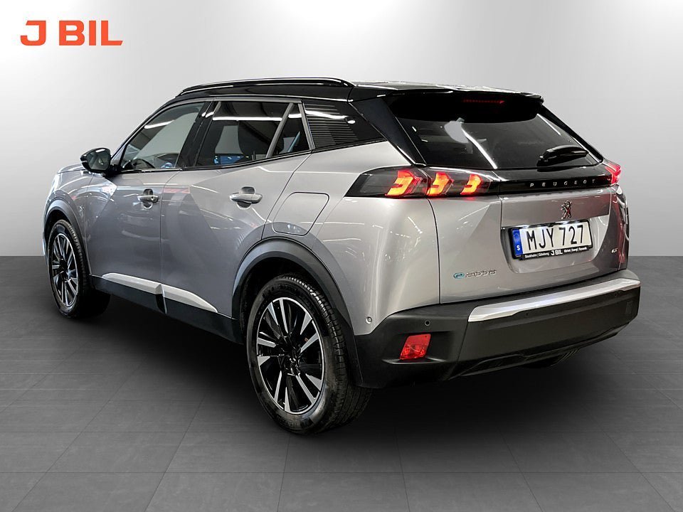 Vehicle Image 21