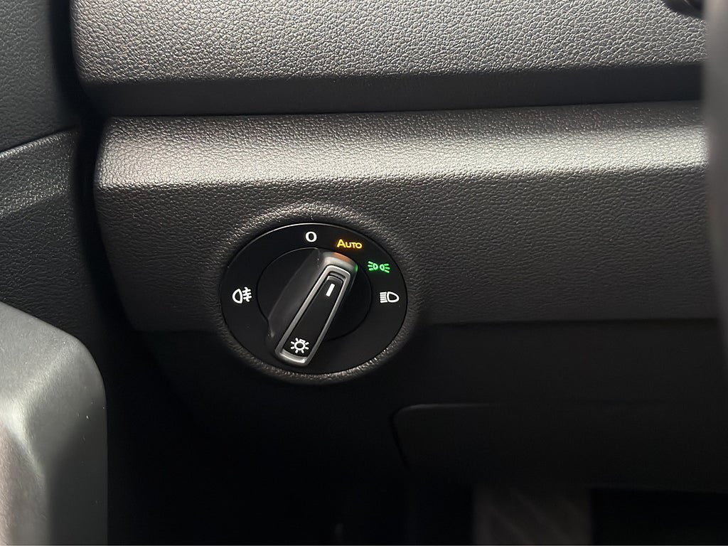 Vehicle Image 27
