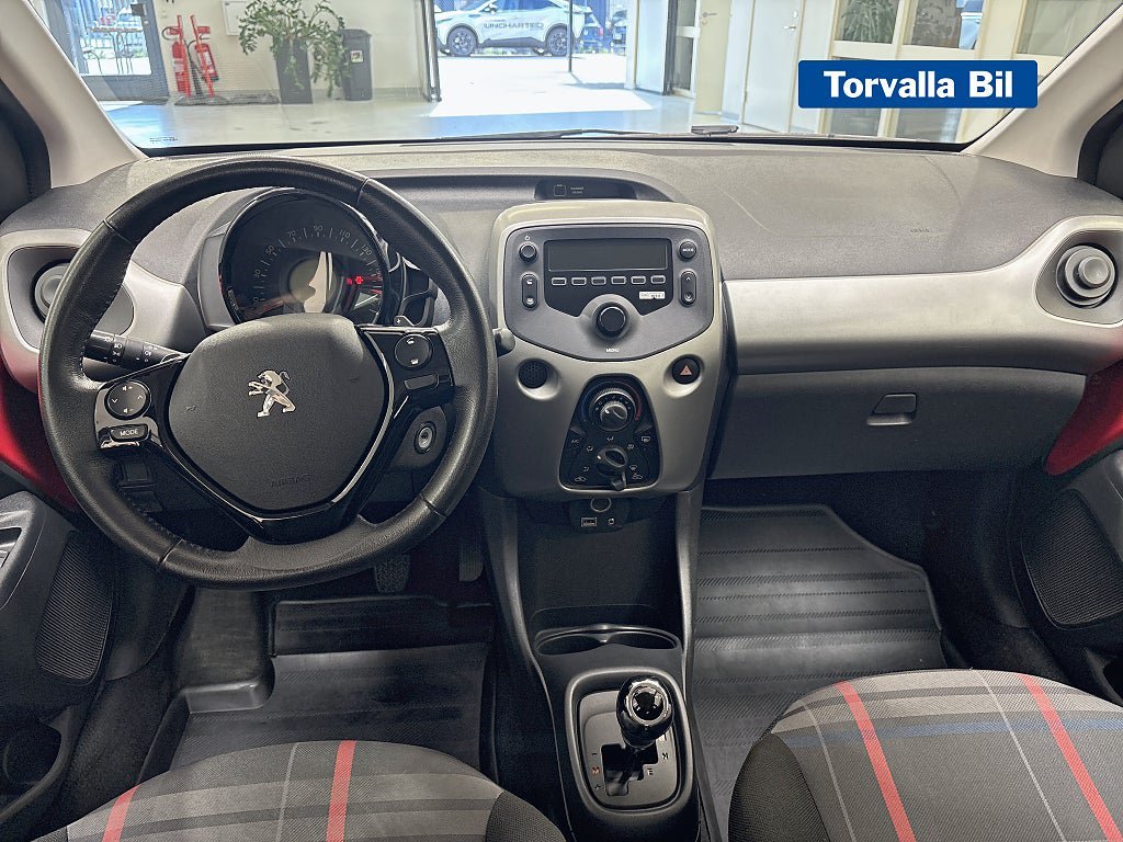 Vehicle Image 7